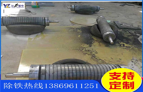 錳礦磁選機(jī)，冶金錳礦磁選機(jī)對(duì)礦石混合物進(jìn)行洗凈和分級(jí)!_價(jià)格_冶金錳礦磁選機(jī)對(duì)礦石混合物進(jìn)行洗凈和分級(jí)!皮帶型號(hào)_工作原理