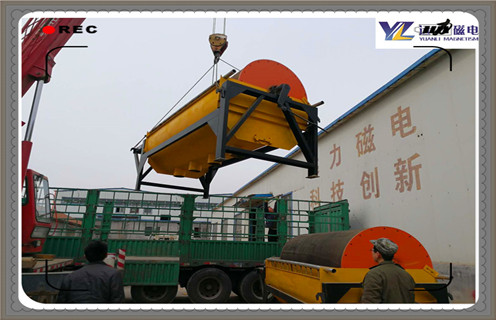 小型磁選機(jī)，選擇合適的小型磁選機(jī)助力您的工業(yè)生產(chǎn)_礦用選擇合適的小型磁選機(jī)助力您的工業(yè)生產(chǎn)_小型強(qiáng)磁滾筒磁選機(jī) 
